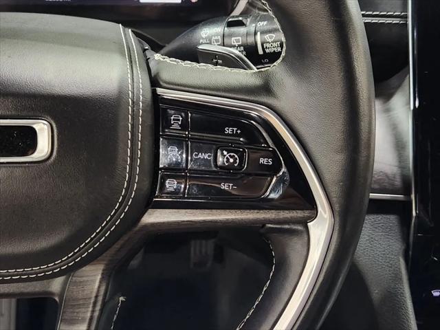 2021 Jeep Grand Cherokee Overland 4x2