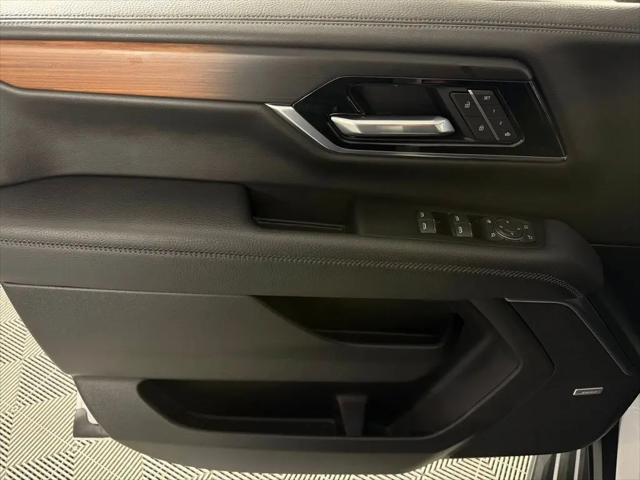 2025 GMC Yukon XL 4WD Denali