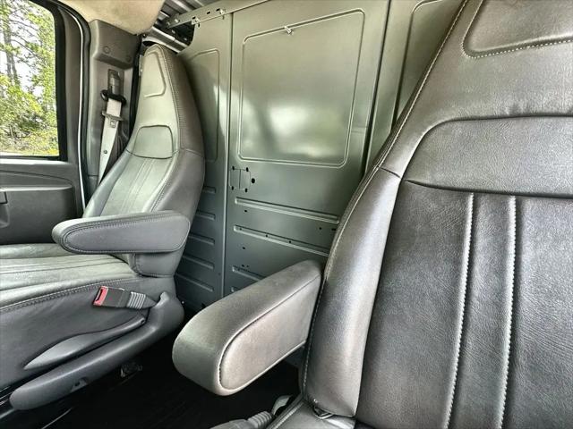 2023 GMC Savana Cargo RWD 2500 Regular Wheelbase Work Van