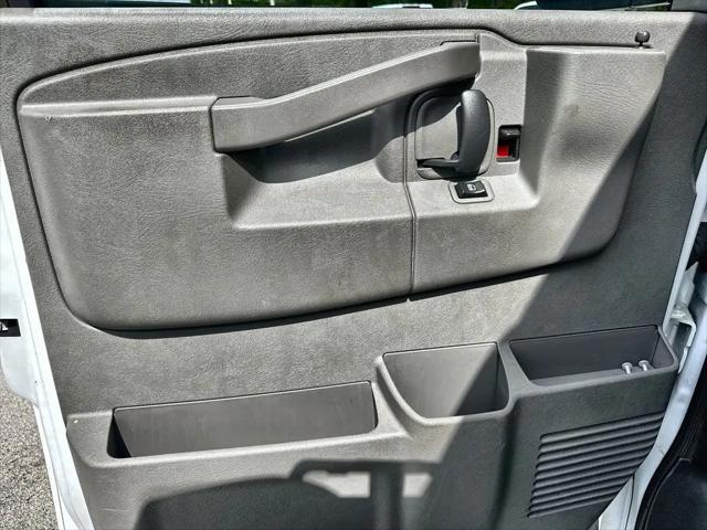2023 GMC Savana Cargo RWD 2500 Regular Wheelbase Work Van