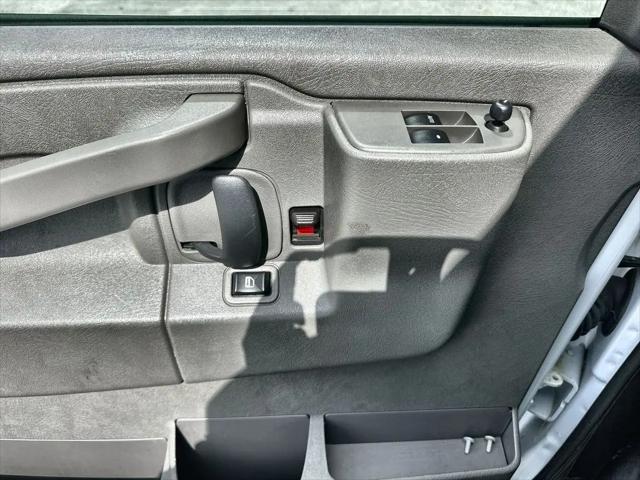 2023 GMC Savana Cargo RWD 2500 Regular Wheelbase Work Van