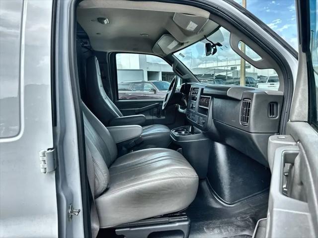 2023 GMC Savana Cargo RWD 2500 Regular Wheelbase Work Van