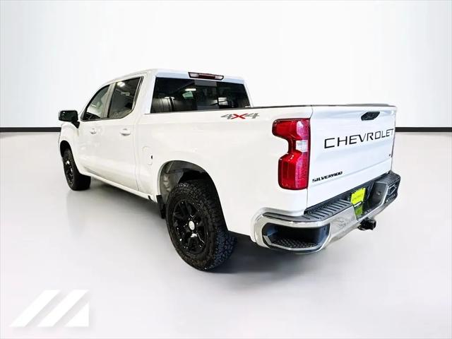 2022 Chevrolet Silverado 1500 4WD Crew Cab Standard Bed LT