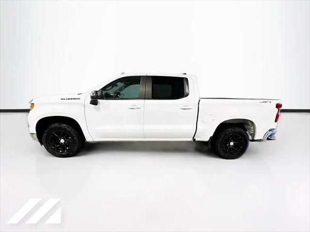 2022 Chevrolet Silverado 1500 4WD Crew Cab Standard Bed LT