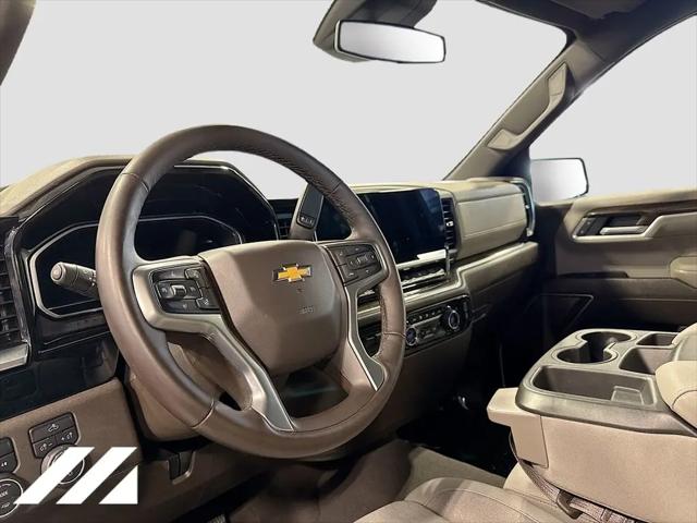 2022 Chevrolet Silverado 1500 4WD Crew Cab Standard Bed LT