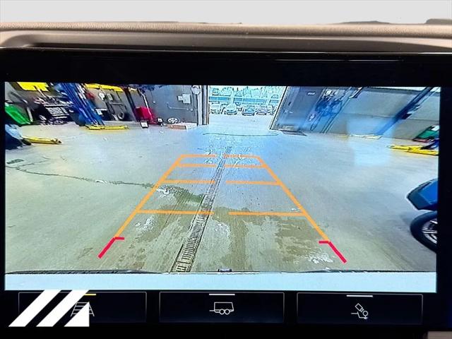 2022 Chevrolet Silverado 1500 4WD Crew Cab Standard Bed LT