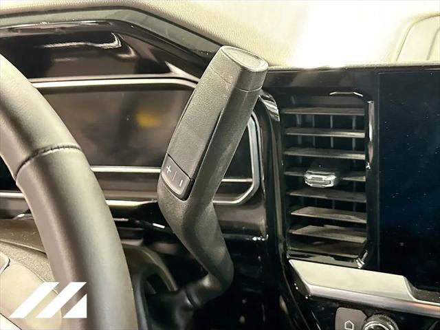 2022 Chevrolet Silverado 1500 4WD Crew Cab Standard Bed LT