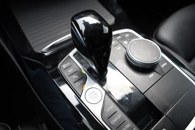 2024 BMW X4 xDrive30i