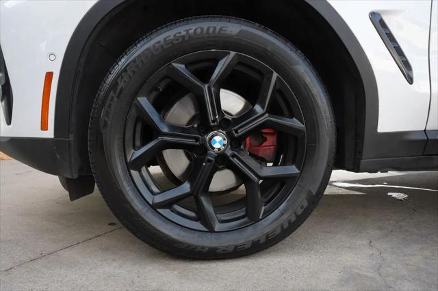 2024 BMW X4 xDrive30i