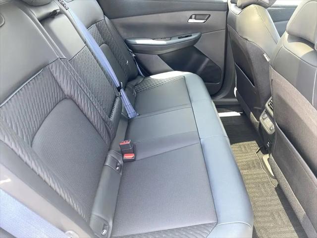 2026 Nissan LEAF PLATINUM+