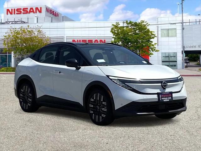 2026 Nissan LEAF PLATINUM+