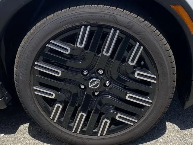 2026 Nissan LEAF PLATINUM+