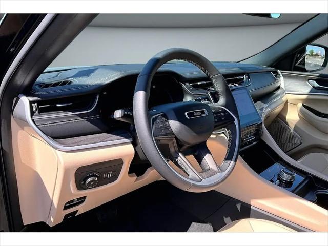 2025 Jeep Grand Cherokee L Limited 4x4