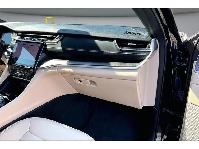2025 Jeep Grand Cherokee L Limited 4x4
