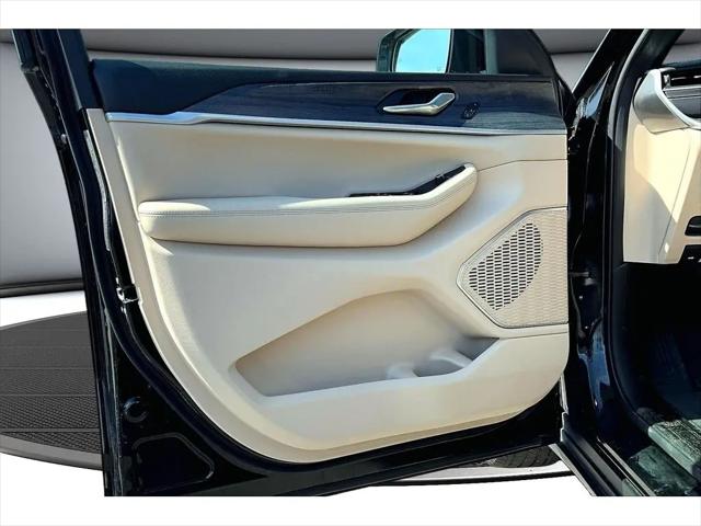 2025 Jeep Grand Cherokee L Limited 4x4