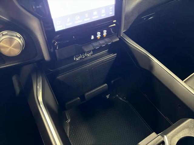 2025 Ram 1500 Laramie Crew Cab 4x4 5'7" Box