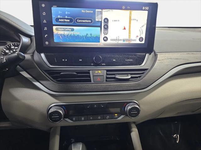 2023 Nissan Altima SL FWD