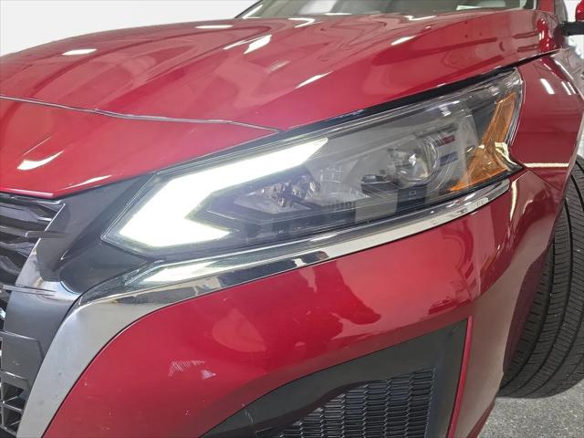 2023 Nissan Altima SL FWD