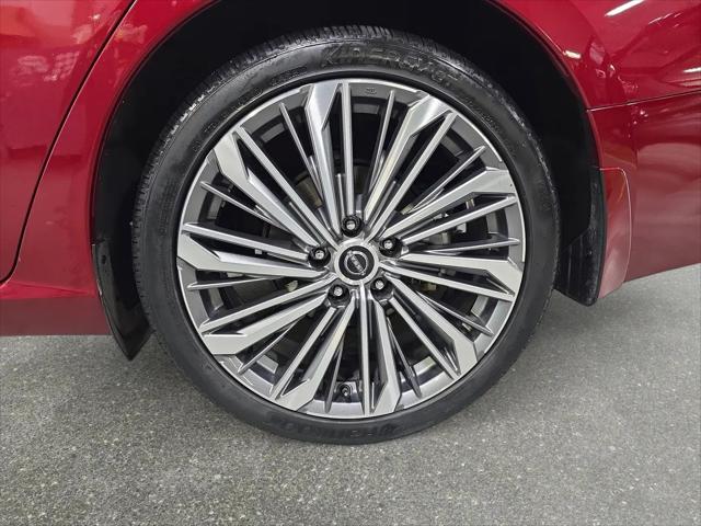 2023 Nissan Altima SL FWD