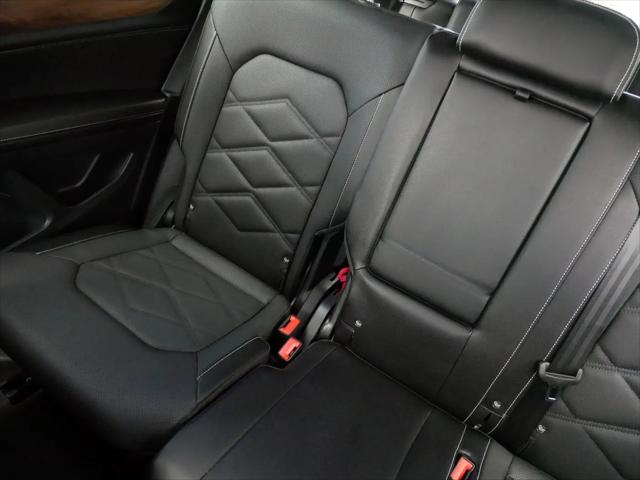 2025 Volkswagen Atlas 2.0T SE