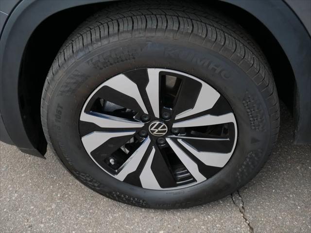 2025 Volkswagen Atlas 2.0T SE