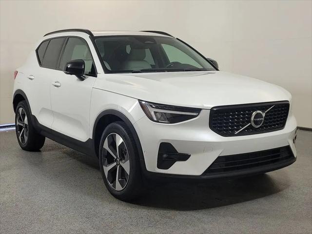 2023 Volvo XC40 B4 Ultimate Dark Theme for sale in Clermont, FL