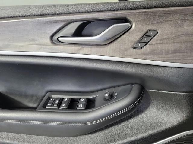 2023 Jeep Grand Cherokee L Limited 4x2