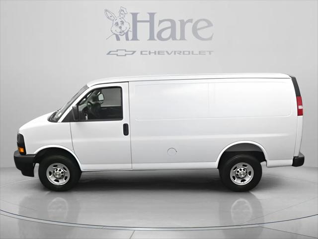2026 Chevrolet Express Cargo Van 2500 Regular Wheelbase, WT, RWD