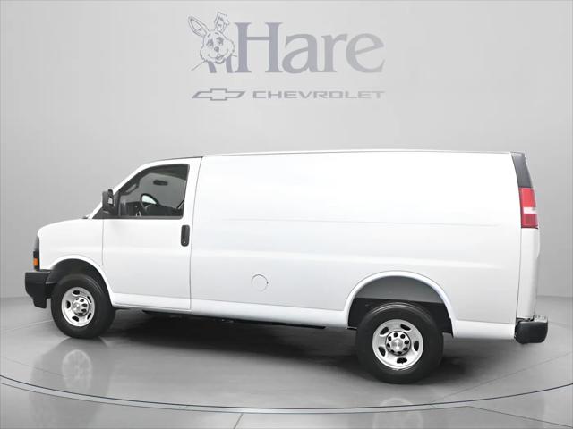 2026 Chevrolet Express Cargo Van 2500 Regular Wheelbase, WT, RWD