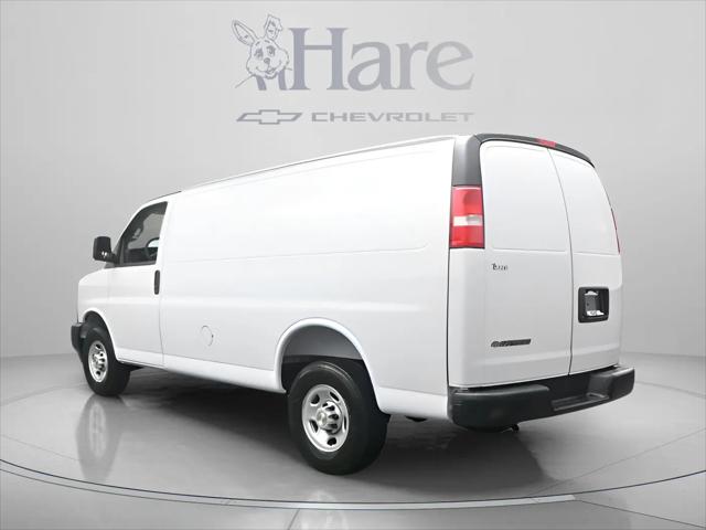 2026 Chevrolet Express Cargo Van 2500 Regular Wheelbase, WT, RWD