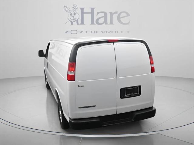 2026 Chevrolet Express Cargo Van 2500 Regular Wheelbase, WT, RWD