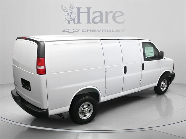 2026 Chevrolet Express Cargo Van 2500 Regular Wheelbase, WT, RWD