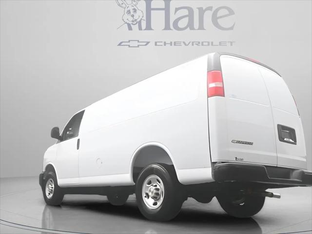 2026 Chevrolet Express Cargo Van 2500 Regular Wheelbase, WT, RWD