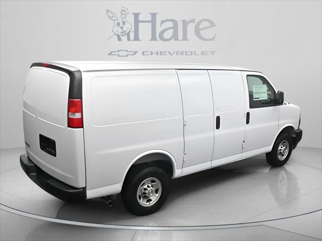 2026 Chevrolet Express Cargo Van 2500 Regular Wheelbase, WT, RWD