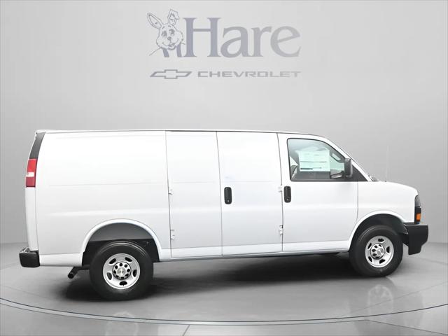 2026 Chevrolet Express Cargo Van 2500 Regular Wheelbase, WT, RWD