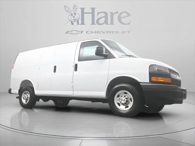 2026 Chevrolet Express Cargo Van 2500 Regular Wheelbase, WT, RWD