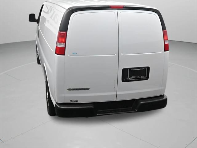 2026 Chevrolet Express Cargo Van 2500 Regular Wheelbase, WT, RWD
