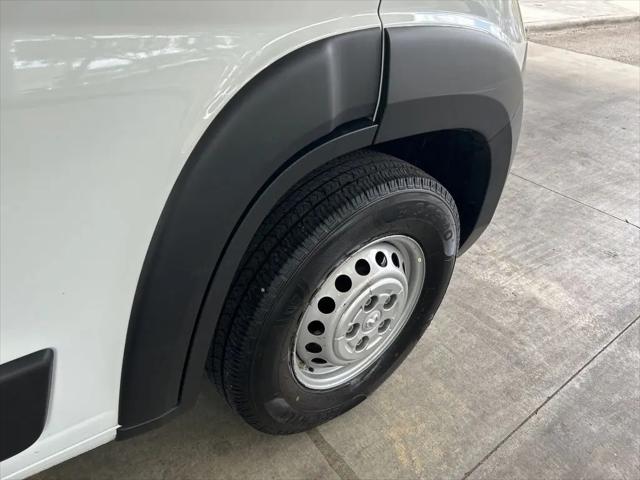 2025 Ram ProMaster 2500 Cargo Van Tradesman High Roof 159" WB w/Pass Seat