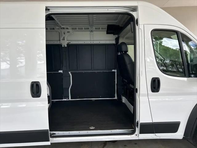 2025 Ram ProMaster 2500 Cargo Van Tradesman High Roof 159" WB w/Pass Seat