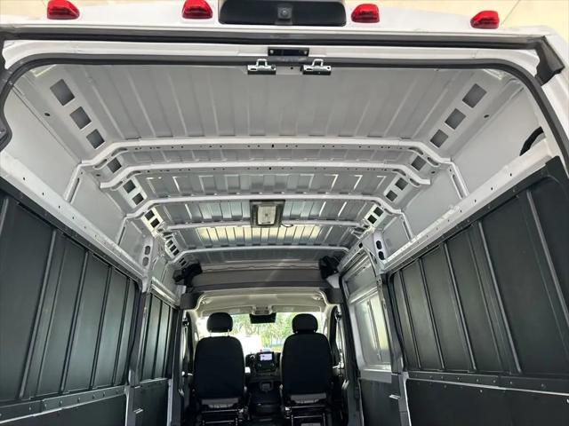 2025 Ram ProMaster 2500 Cargo Van Tradesman High Roof 159" WB w/Pass Seat