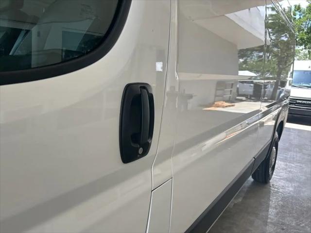 2025 Ram ProMaster 2500 Cargo Van Tradesman High Roof 159" WB w/Pass Seat