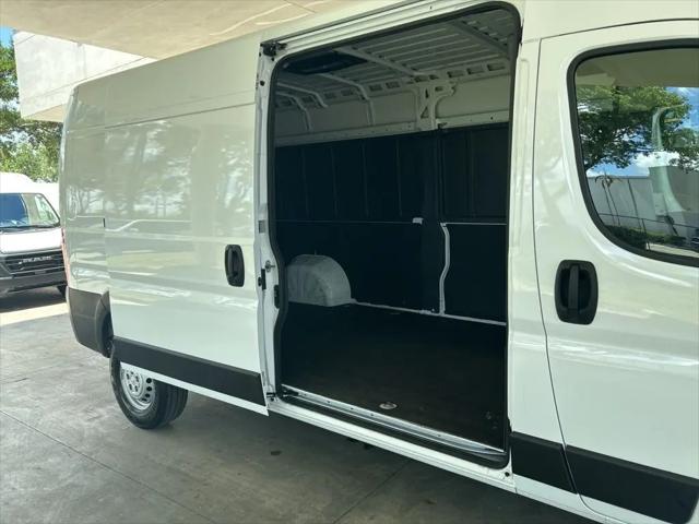 2025 Ram ProMaster 2500 Cargo Van Tradesman High Roof 159" WB w/Pass Seat