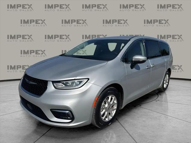 2023 Chrysler Pacifica Touring L for sale in Greensboro, NC