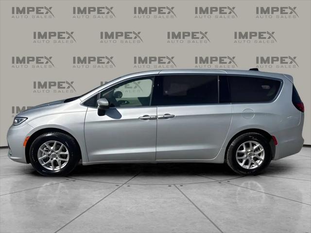 2023 Chrysler Pacifica Touring L