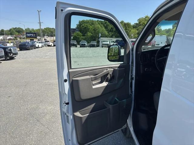 2023 Chevrolet Express Cargo Van RWD 2500 Regular Wheelbase WT
