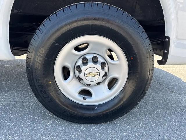 2023 Chevrolet Express Cargo Van RWD 2500 Regular Wheelbase WT