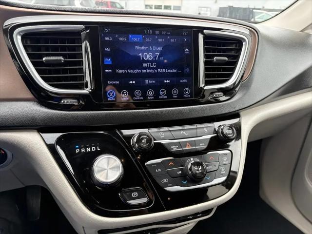 2017 Chrysler Pacifica Touring-L Plus