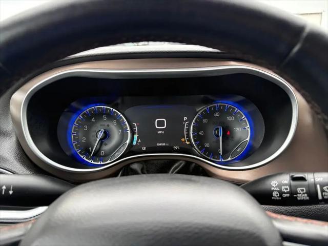2017 Chrysler Pacifica Touring-L Plus