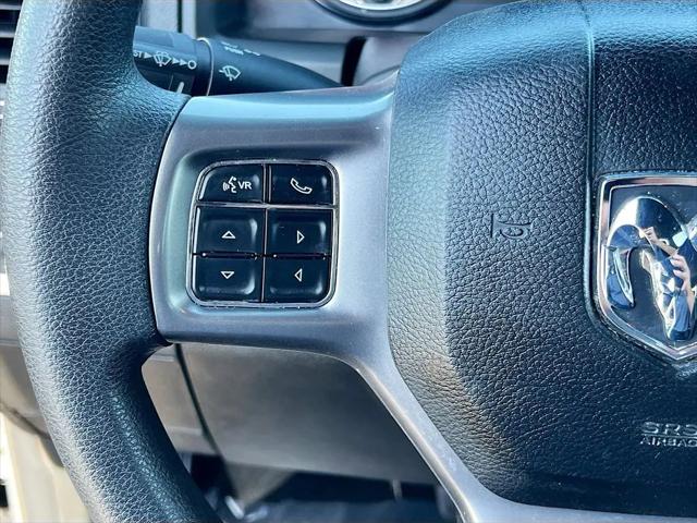 2024 Ram 1500 Classic Warlock Crew Cab 4x2 5'7" Box