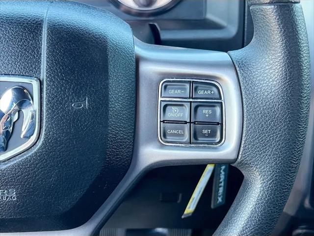 2024 Ram 1500 Classic Warlock Crew Cab 4x2 5'7" Box